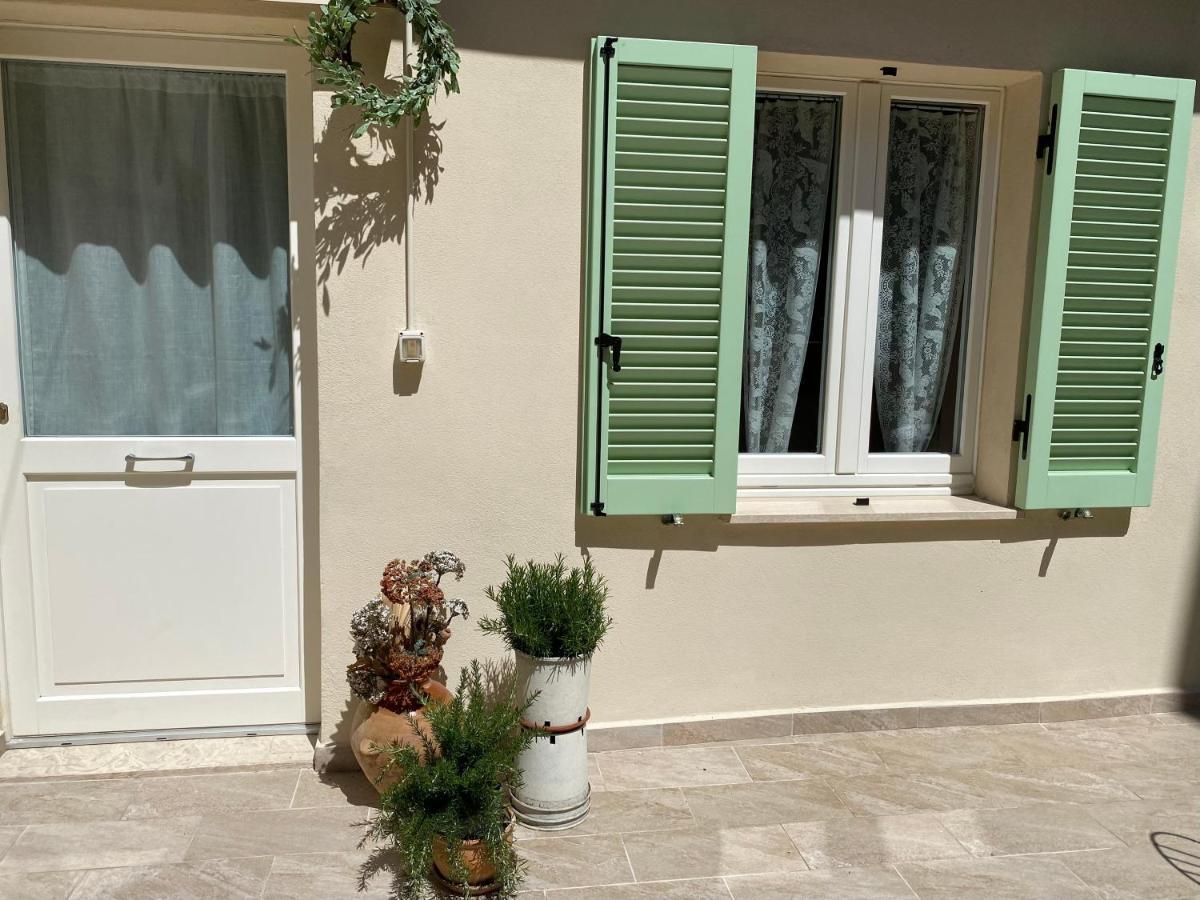 App. Con Terrazza Panoramica In Centro-Montefalco Eksteriør billede