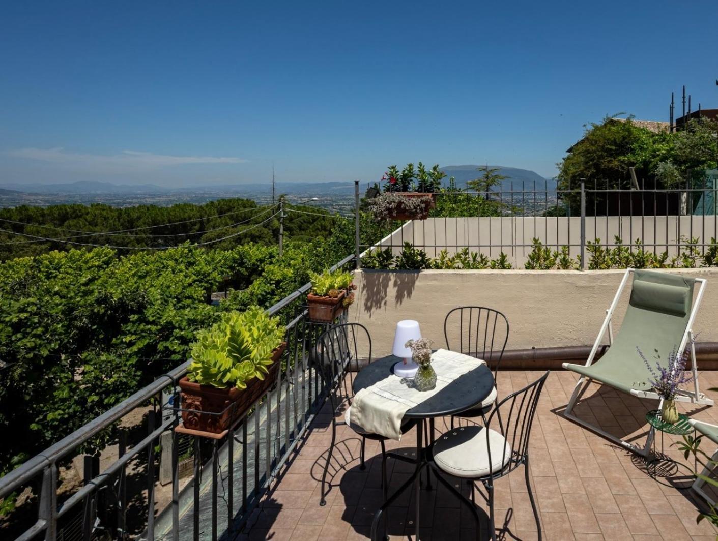 App. Con Terrazza Panoramica In Centro-Montefalco Eksteriør billede